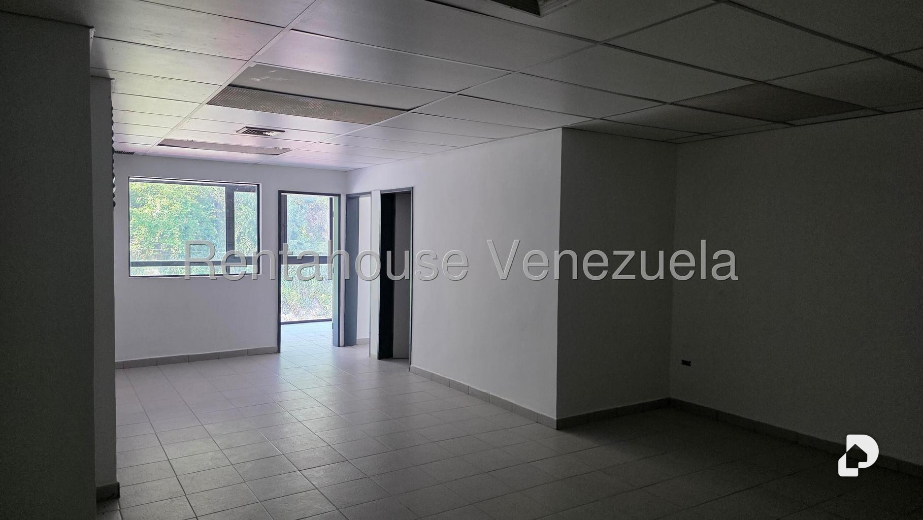 Edificio en La Trinidad, Caracas – 11