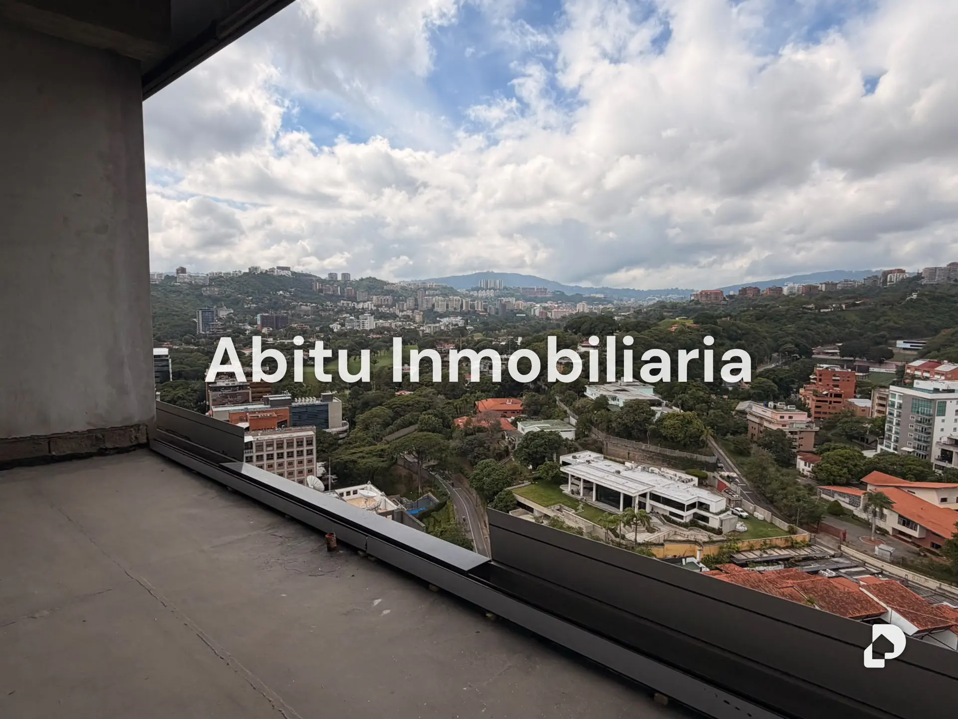 Apartamento en Las Mercedes, Caracas – 3