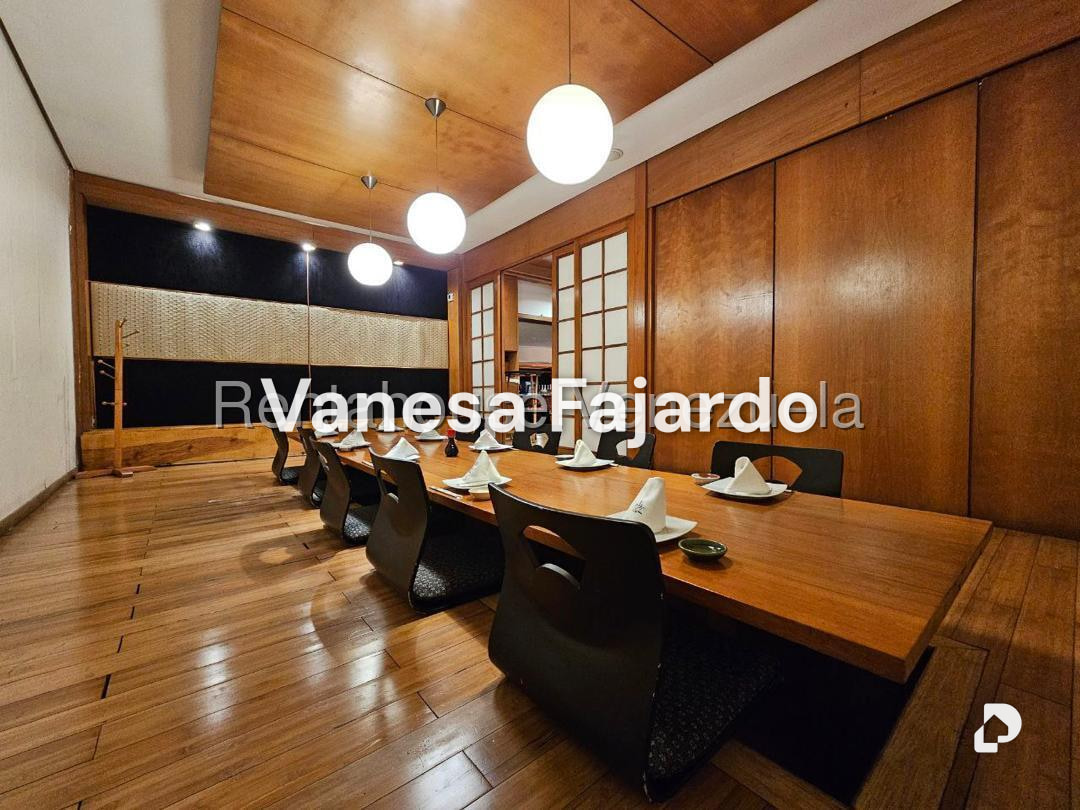 Building in Las Mercedes, Caracas – 30
