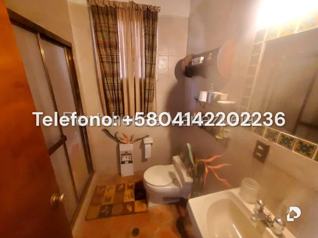 Casa en El Hatillo, Caracas – 12