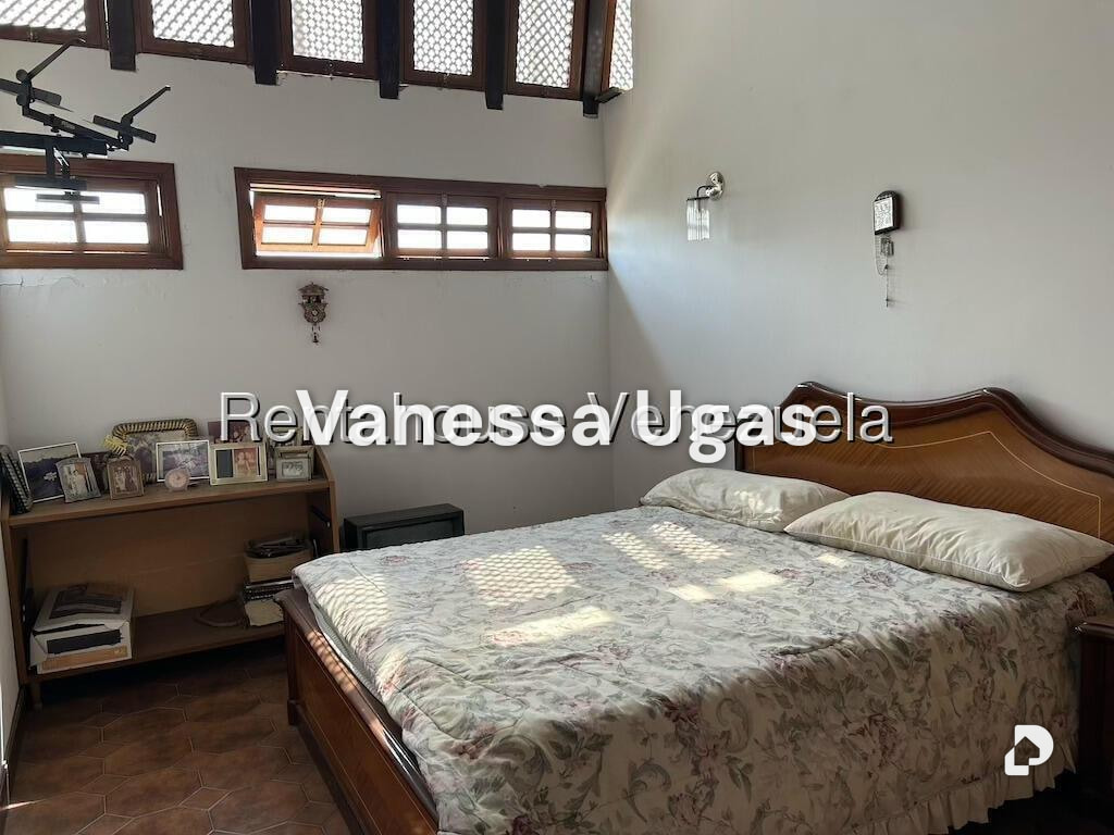 Casa en Santa Paula, Caracas – 18