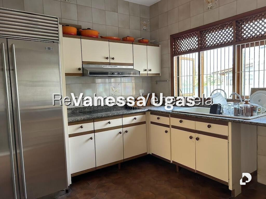 Casa en Santa Paula, Caracas – 9