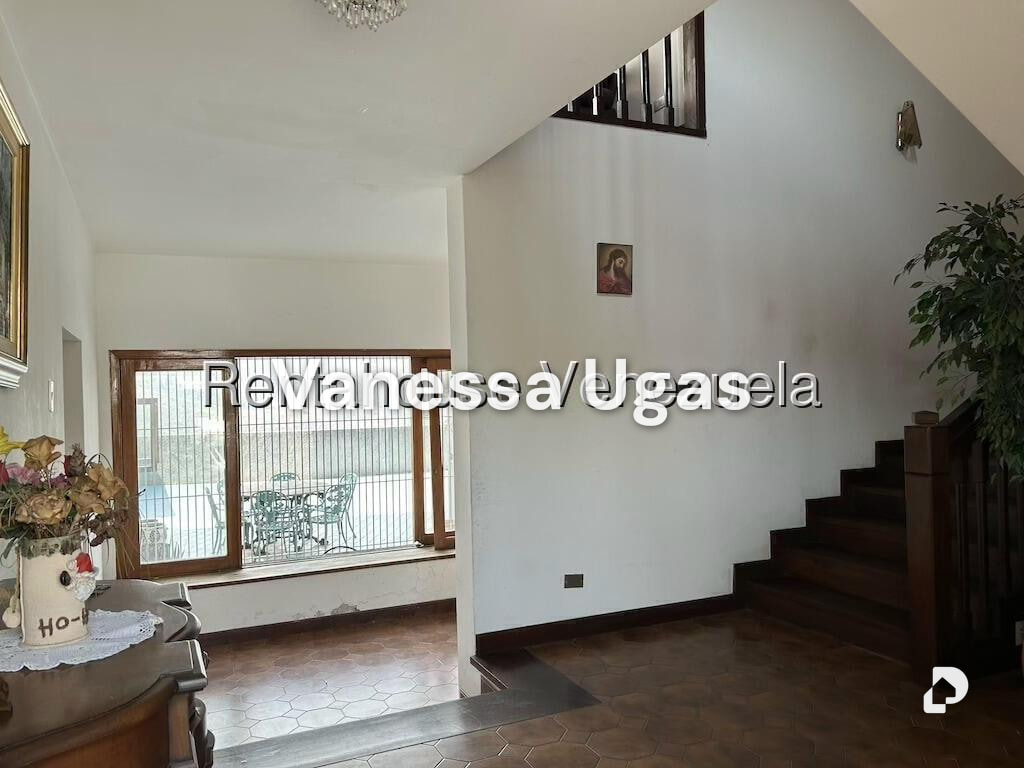 Casa en Santa Paula, Caracas – 11