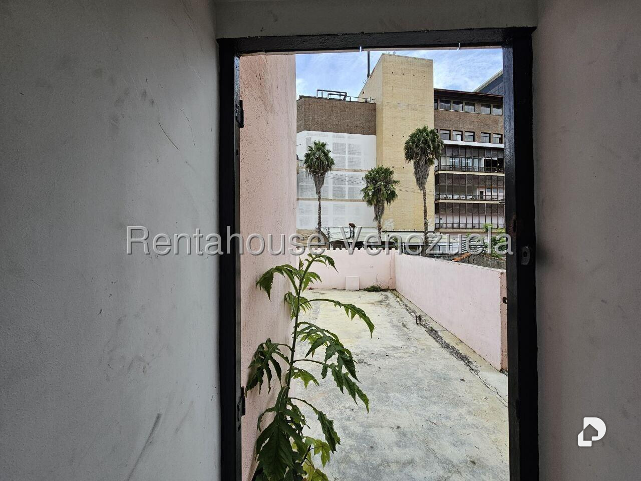 Local comercial en El Hatillo, Caracas – 30