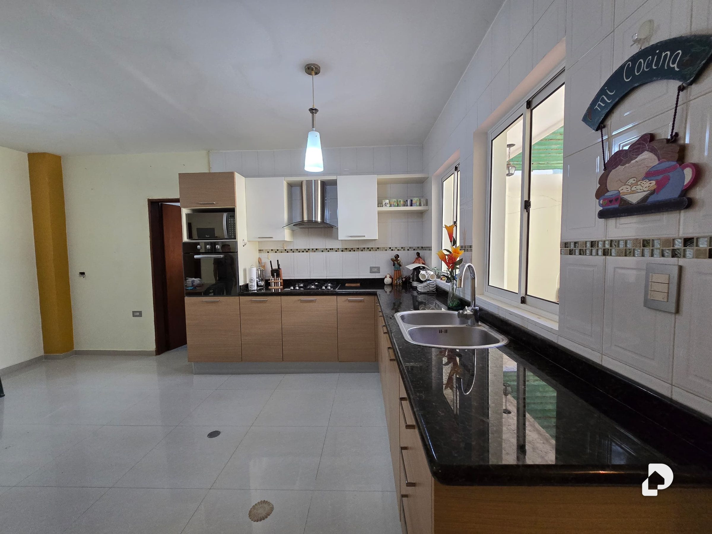 Casa en Lago Mar Beach, Maracaibo – 2