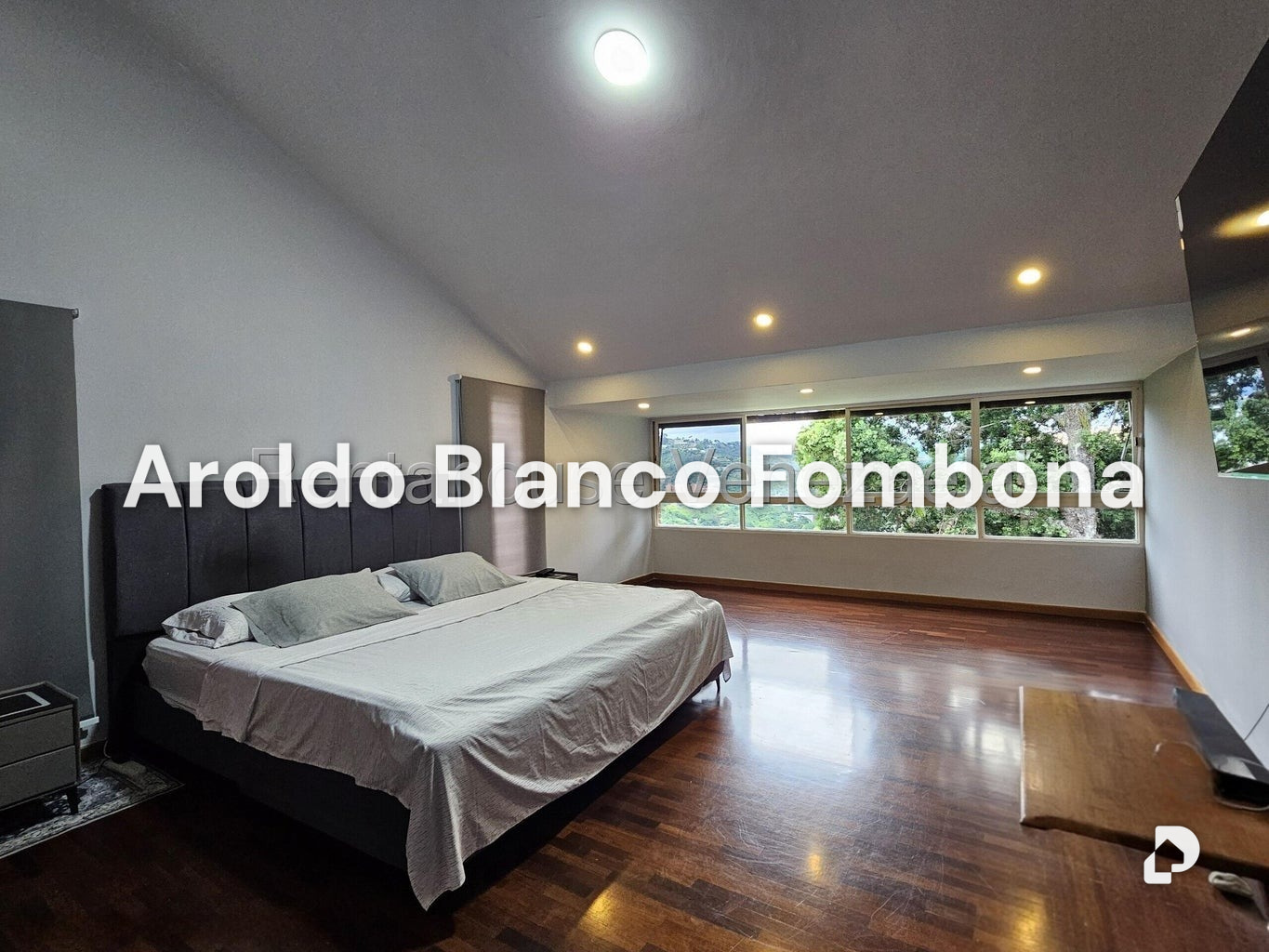 Casa en Macaracuay, Caracas – 11
