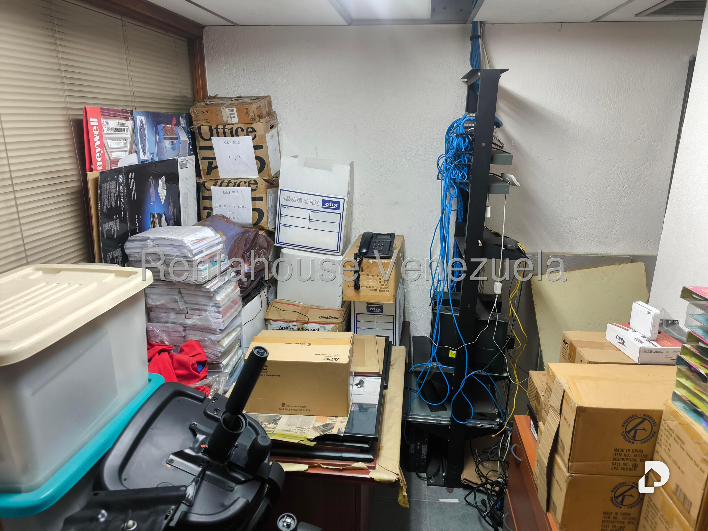 Oficina en Sabana Grande, Caracas – 18
