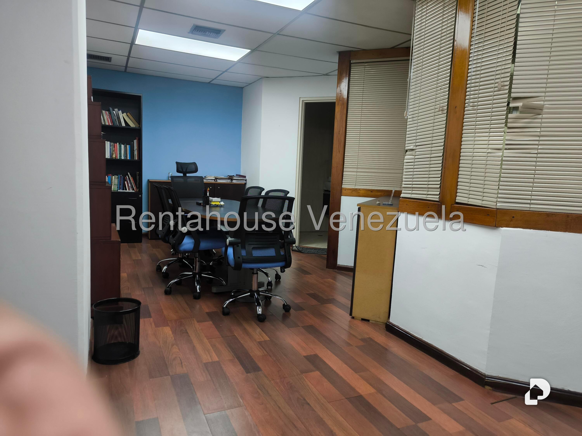Oficina en Sabana Grande, Caracas – 27
