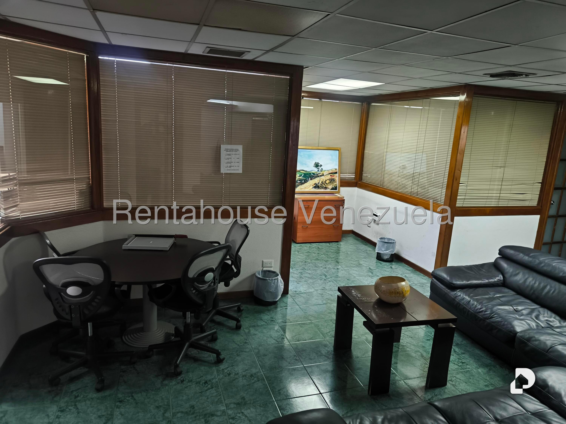 Oficina en Sabana Grande, Caracas – 12