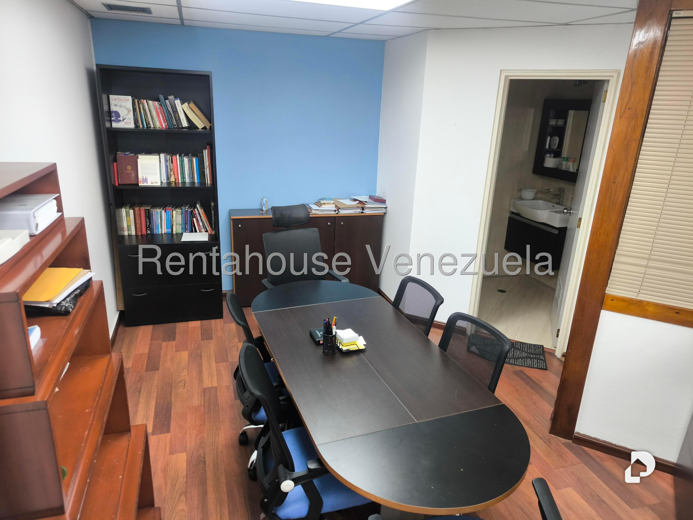 Oficina en Sabana Grande, Caracas – 28
