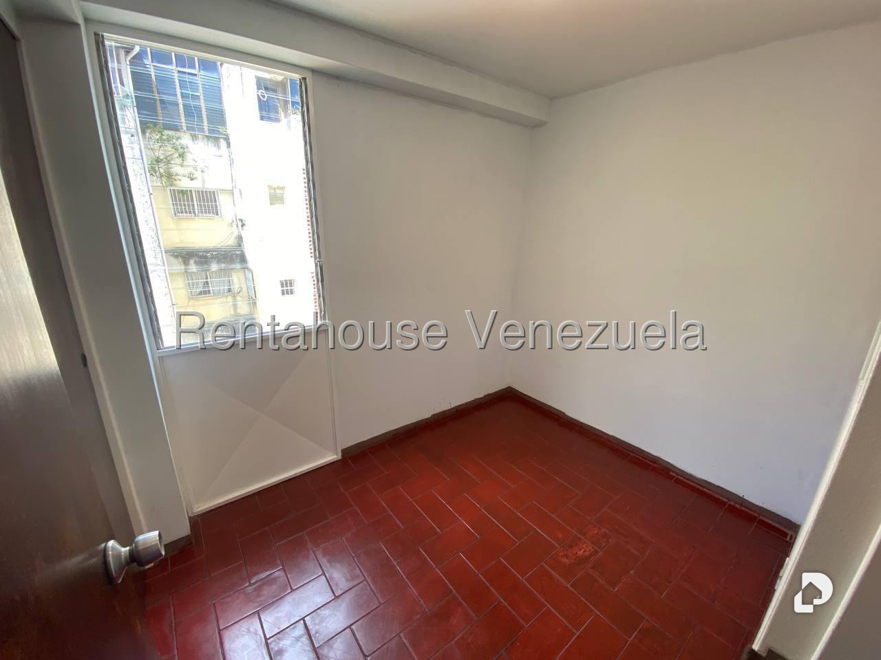 Apartamento en Cumbres de Curumo, Caracas – 13