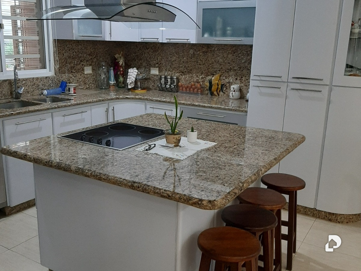 Casa en Cumbres de Curumo, Caracas – 5