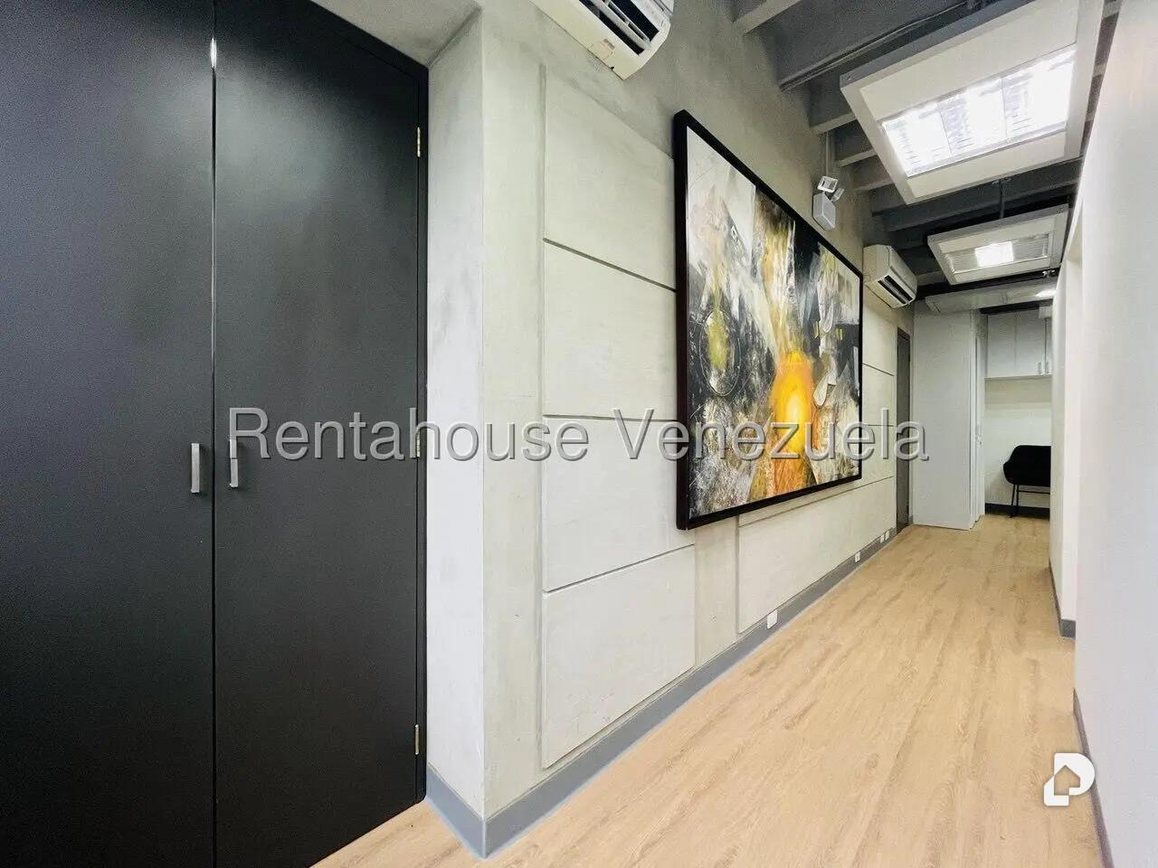 Local comercial en Macaracuay, Caracas – 25