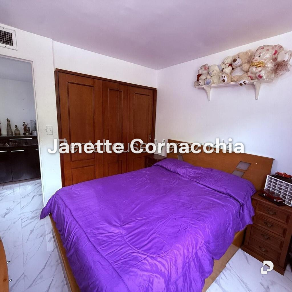 Apartamento en Colinas de La Tahona, Caracas