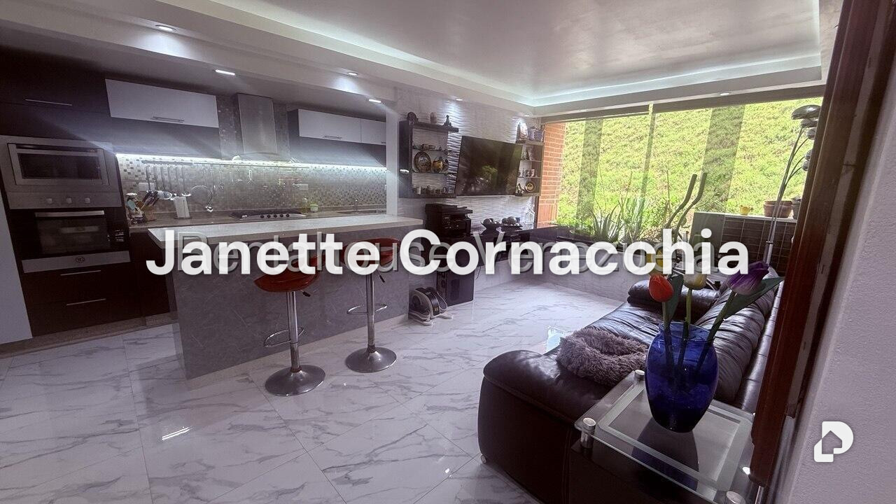 Apartamento en Colinas de La Tahona, Caracas