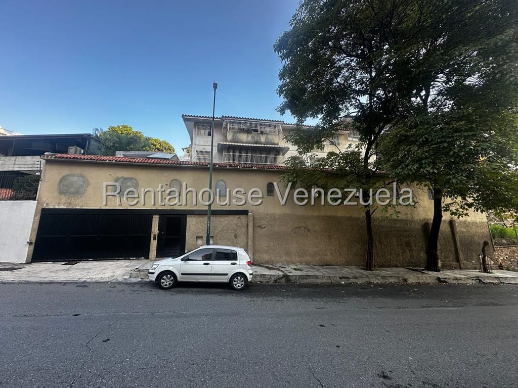 Local comercial en El Marqués, Caracas - 1