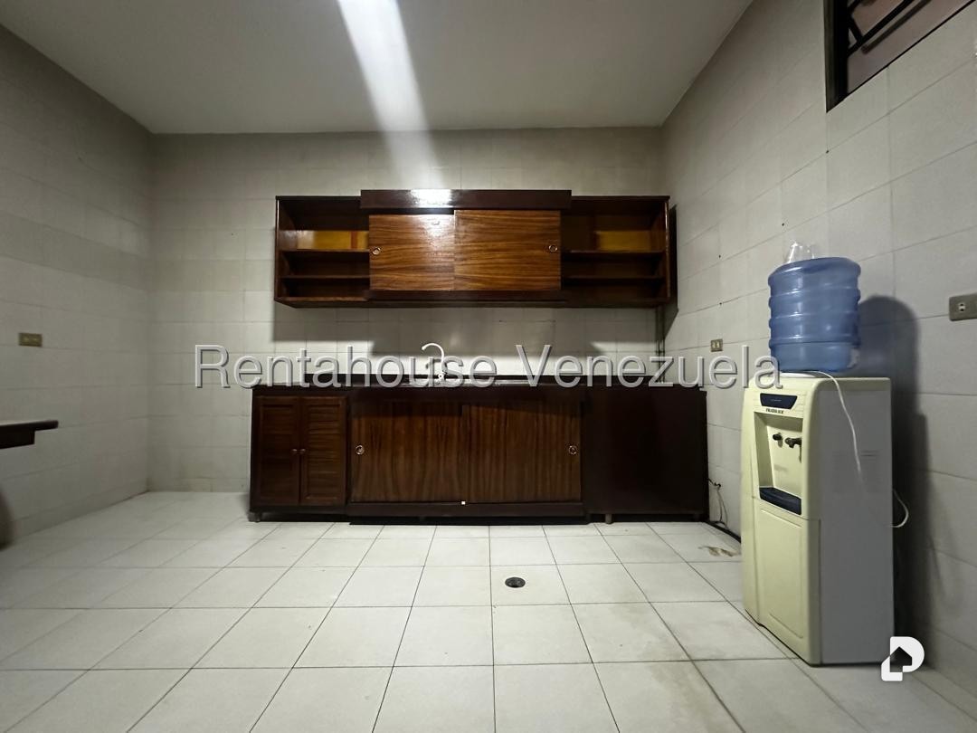Local comercial en El Marqués, Caracas