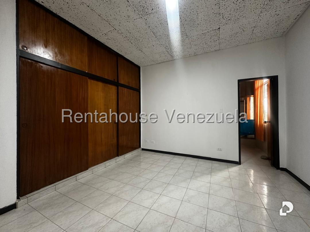 Local comercial en El Marqués, Caracas