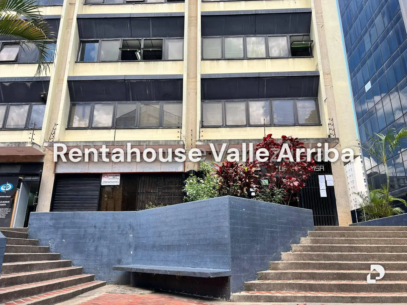 Local comercial en La Urbina, Caracas – 4