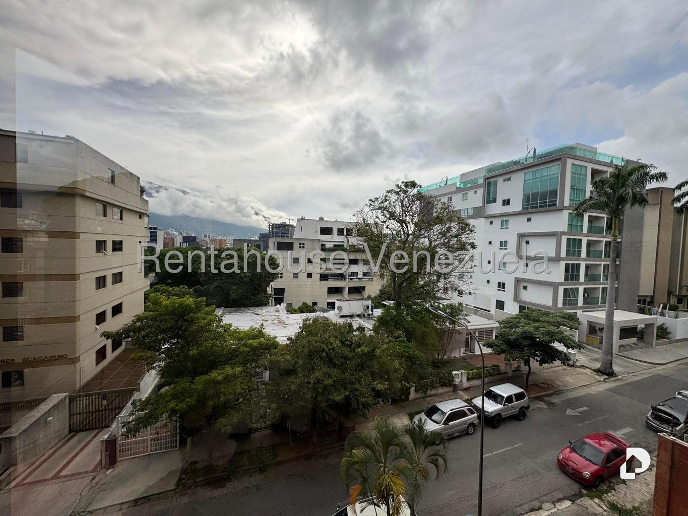 Apartamento en Las Mercedes, Caracas – 10