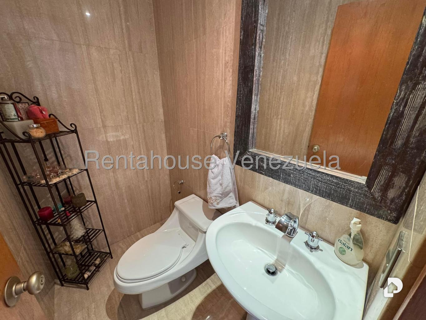 Apartamento en Las Mercedes, Caracas – 19