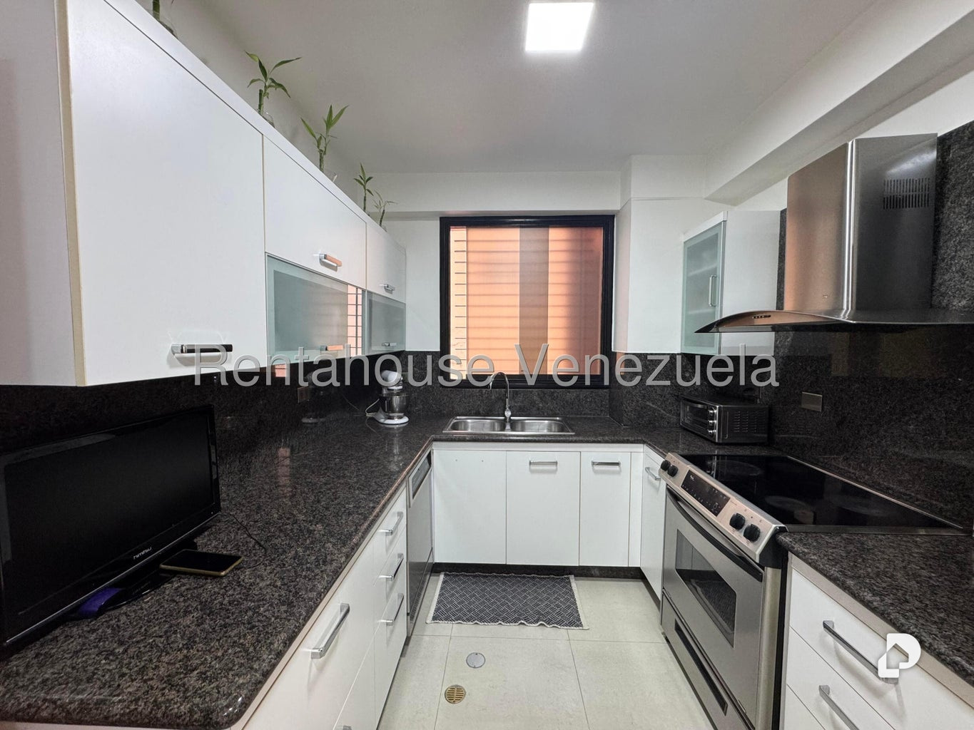 Apartamento en Las Mercedes, Caracas – 22