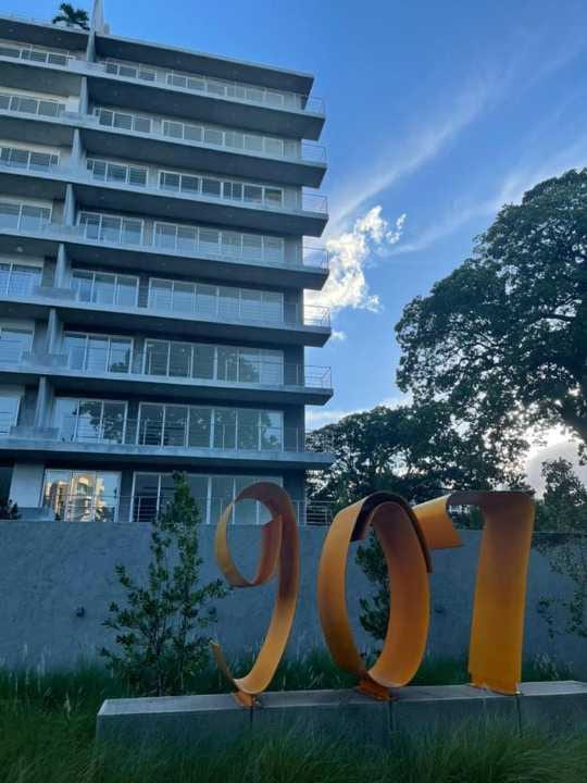 Apartamento en Country Club, Caracas - 1