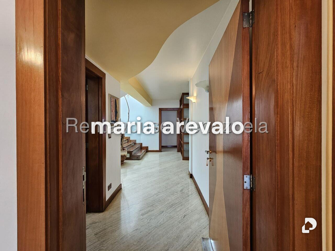 House in Colinas del Tamanaco, Caracas – 17