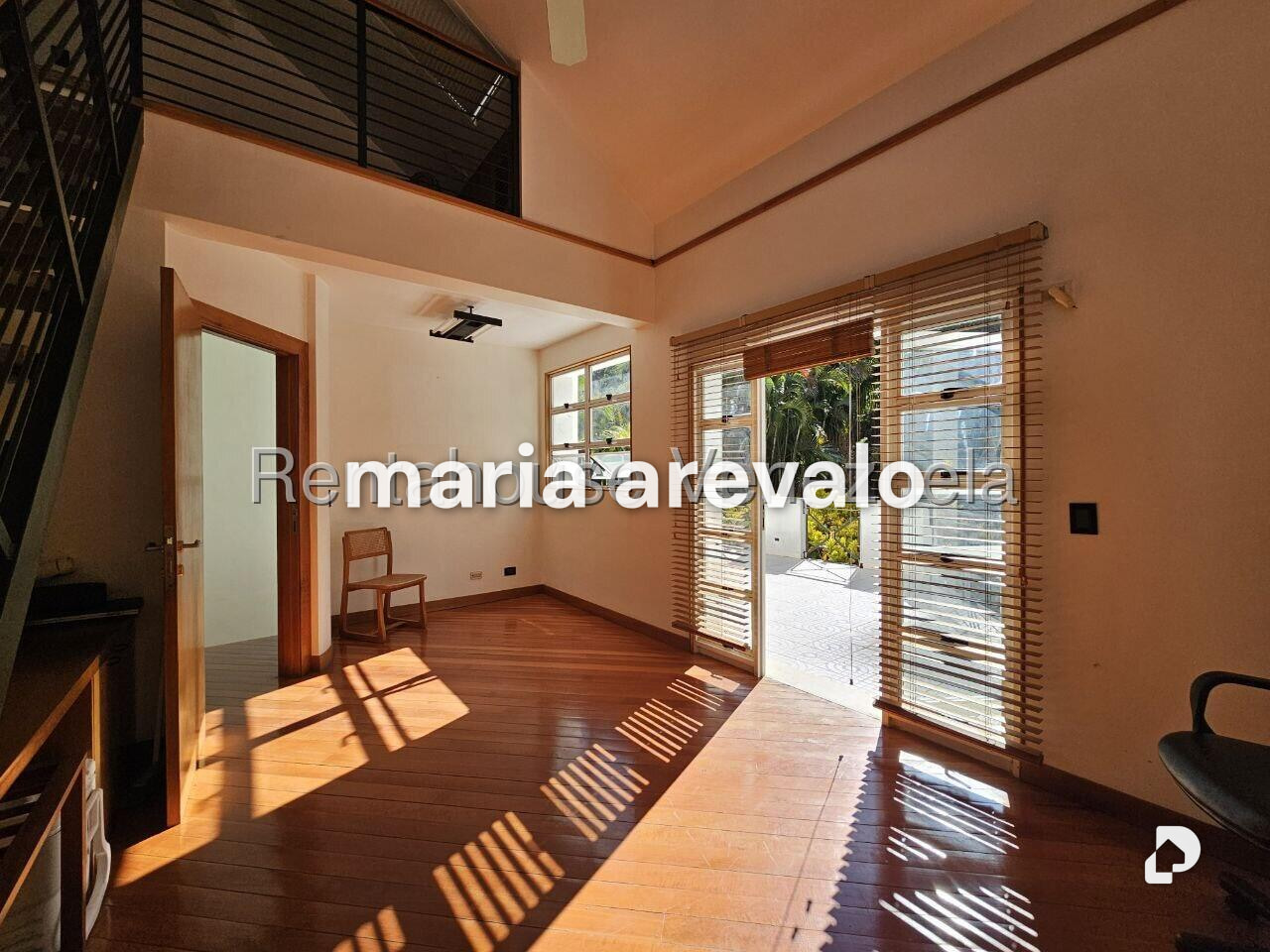 House in Colinas del Tamanaco, Caracas – 23