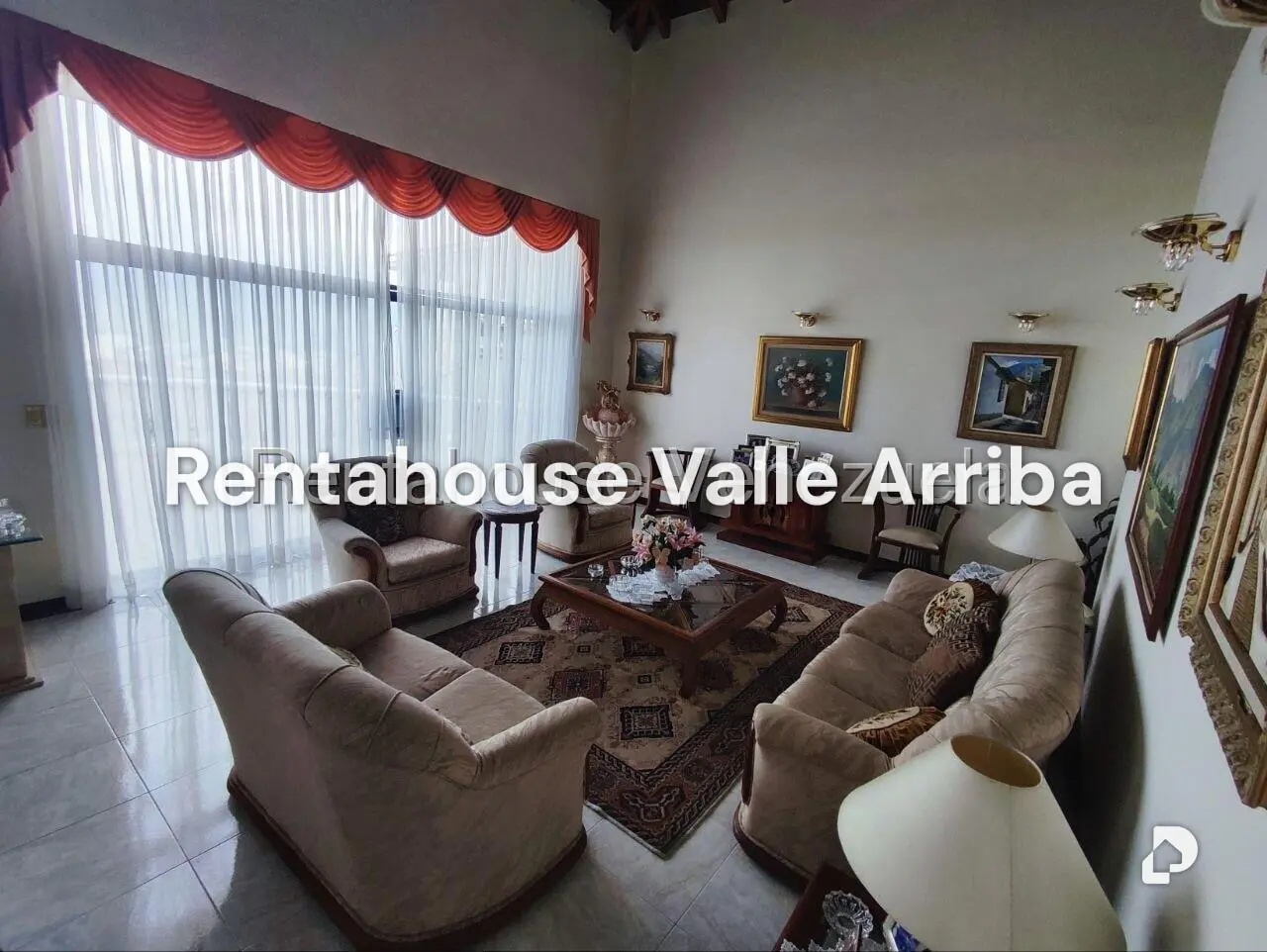Local comercial en Campo Alegre, Caracas – 22