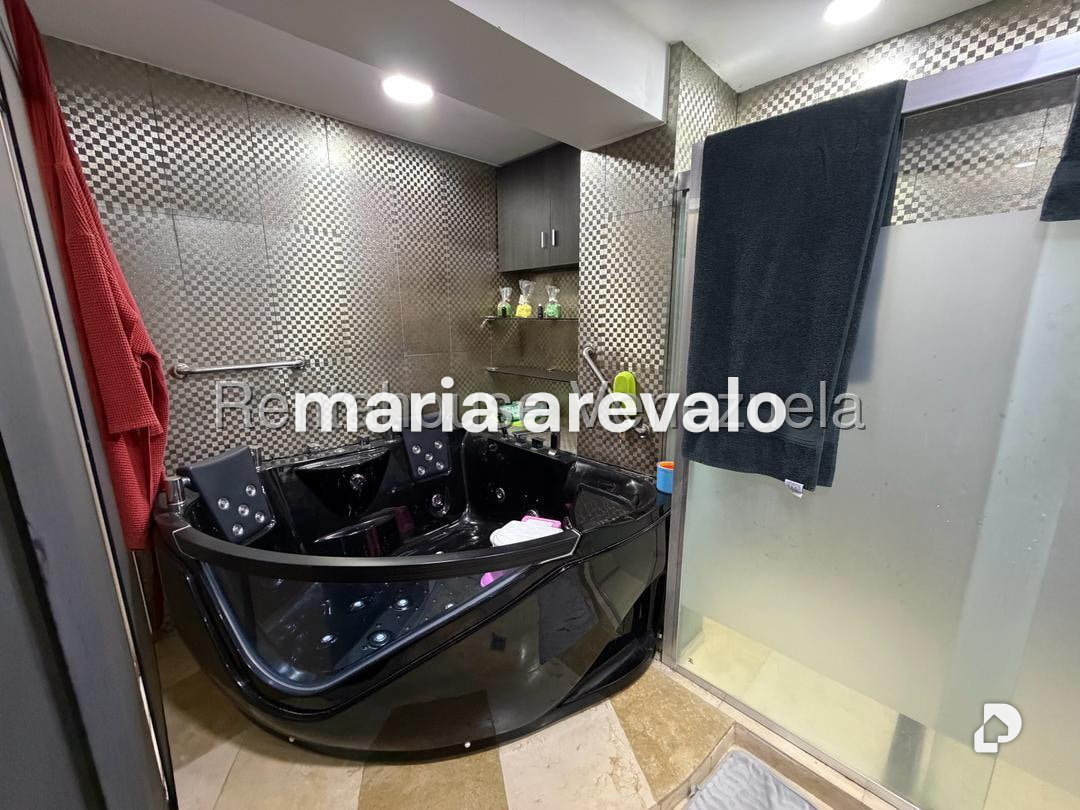 Apartamento en Las Esmeraldas, Caracas – 16