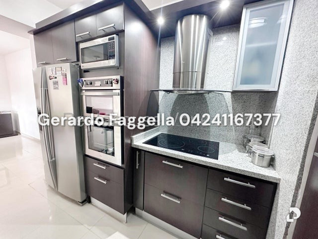 Apartamento en Santa Mónica, Caracas – 16