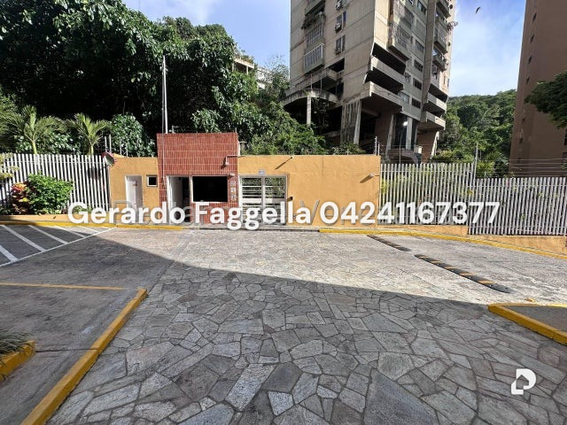 Apartamento en Santa Mónica, Caracas – 3