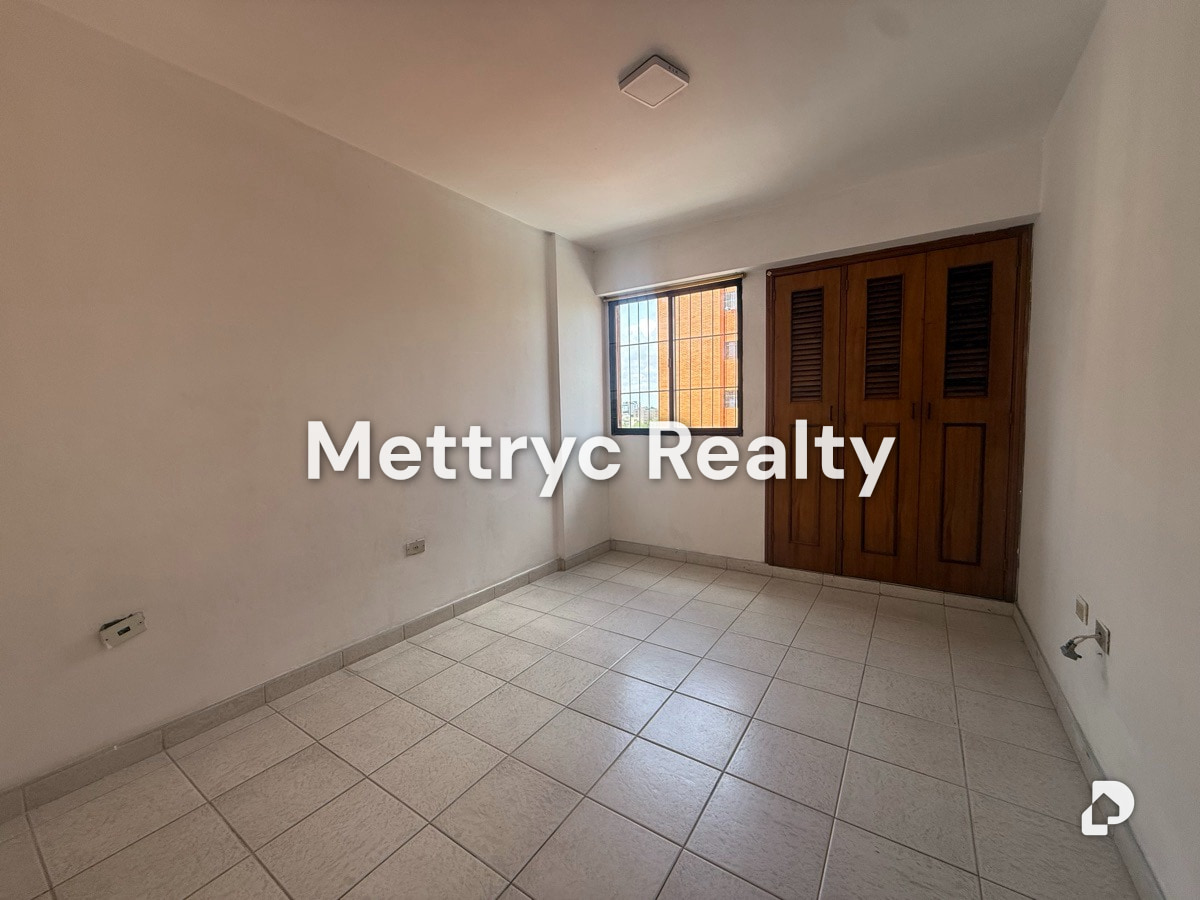 Apartamento en Resid Luis Miguel, Barquisimeto – 5