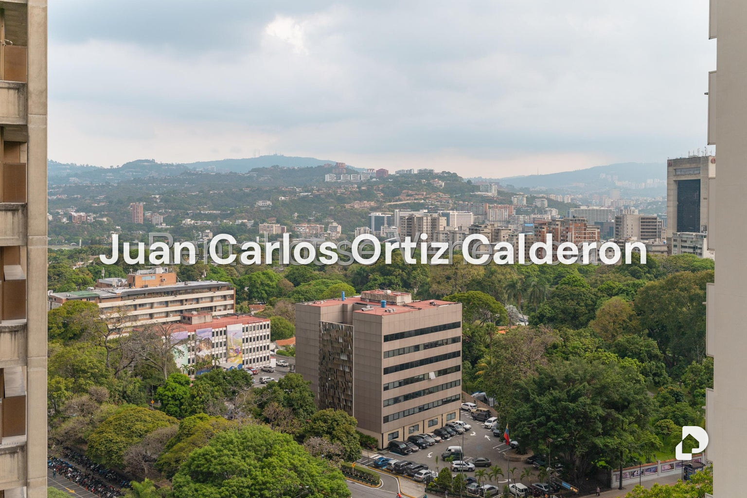 Oficina en Los Palos Grandes, Caracas – 14