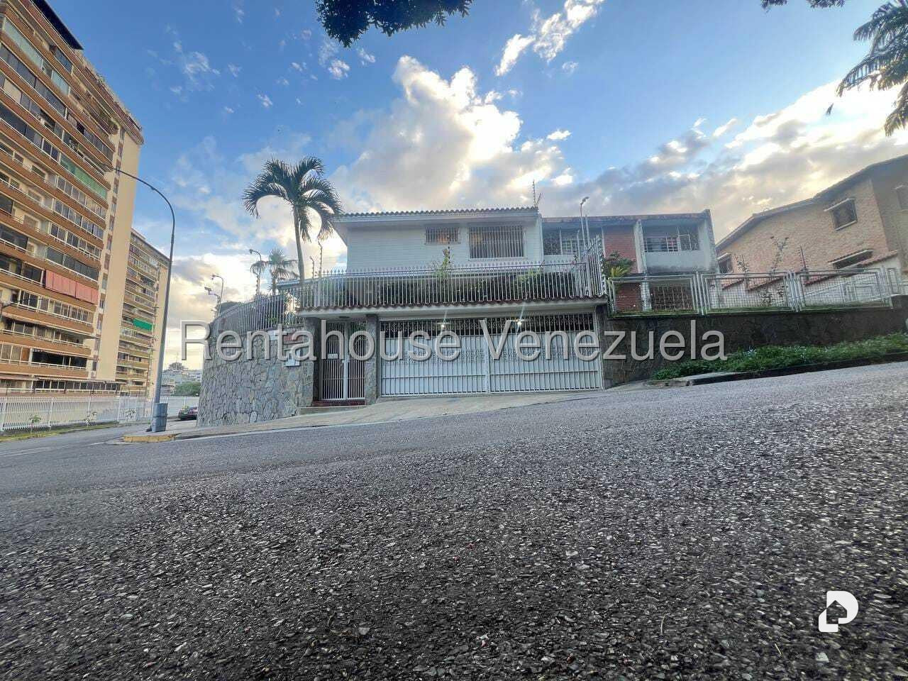 Casa en El Marqués, Caracas – 26