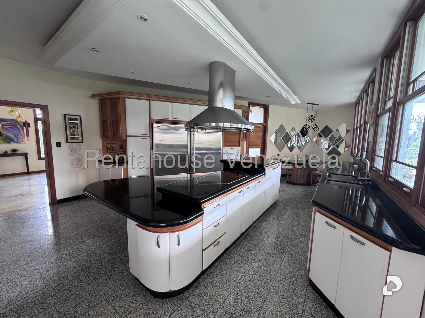 Casa en Oripoto, Caracas – 13