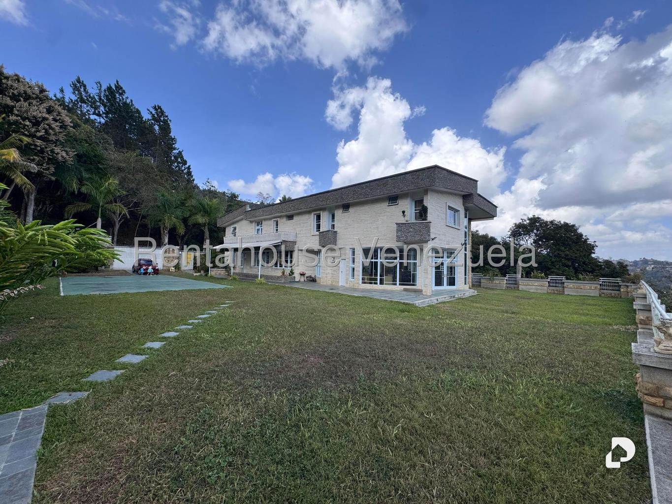 Casa en Oripoto, Caracas – 7