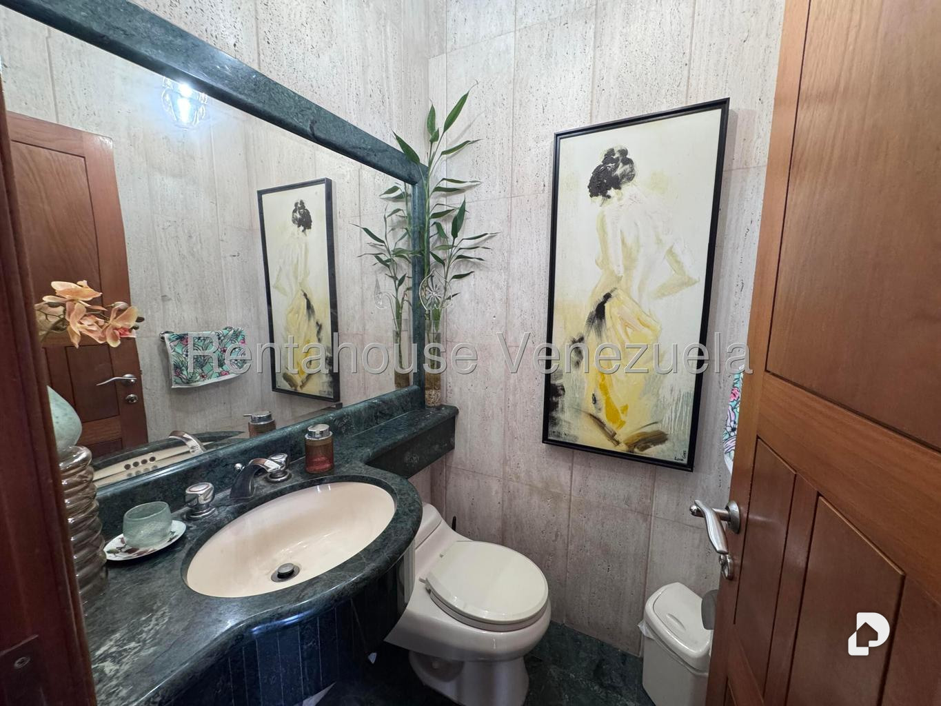 Casa en Oripoto, Caracas – 16