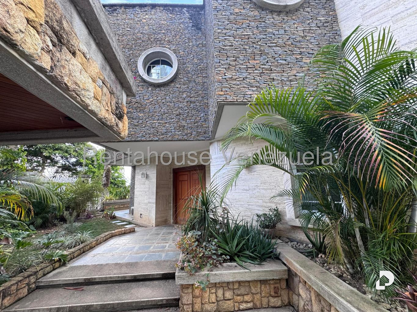 Casa en Oripoto, Caracas – 12
