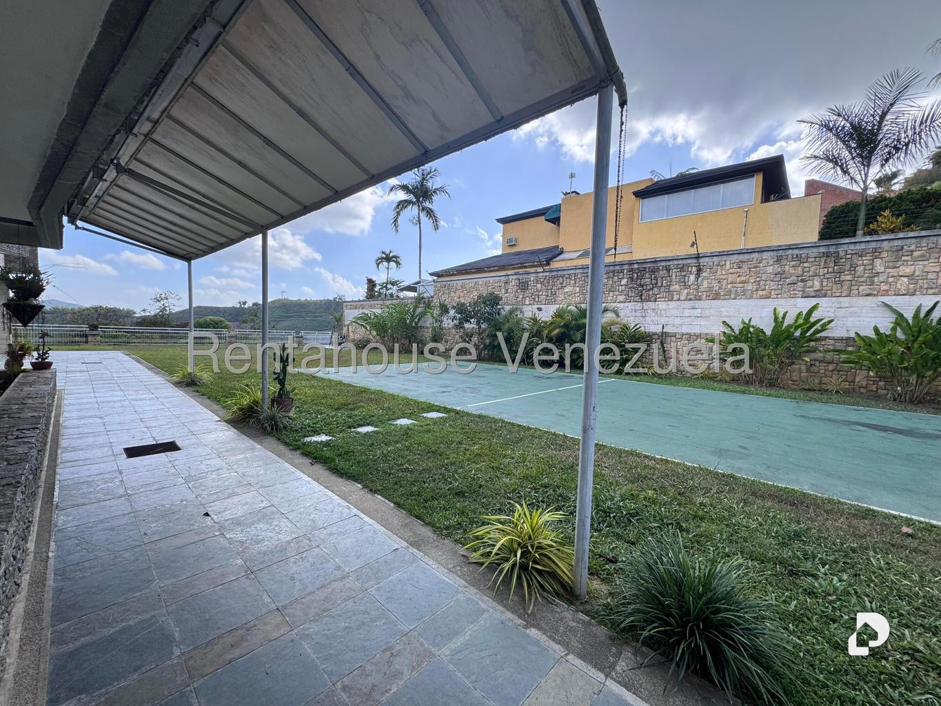Casa en Oripoto, Caracas – 11