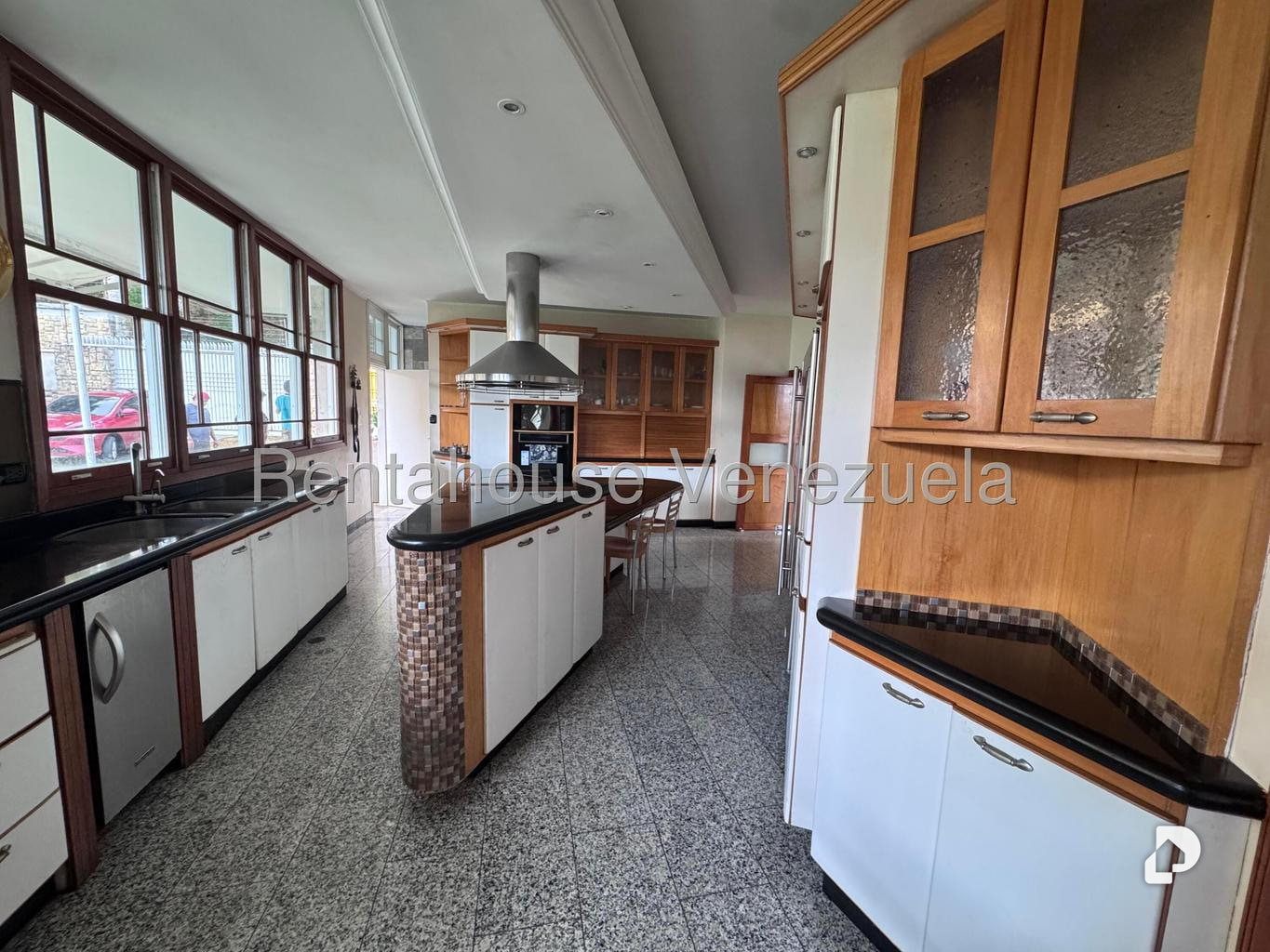 Casa en Oripoto, Caracas – 14