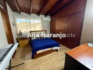 Casa en Prados del Este, Caracas – 24