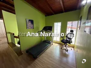 Casa en Prados del Este, Caracas – 26