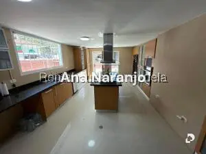 Casa en Prados del Este, Caracas – 5