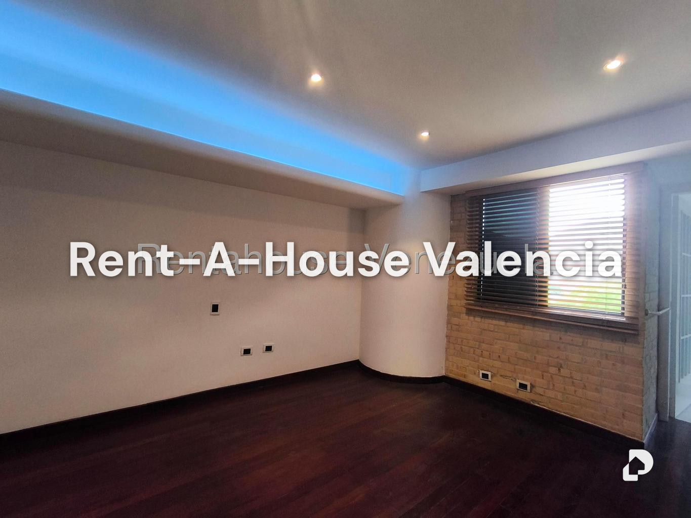 Apartamento en Las Chimeneas, Valencia – 28