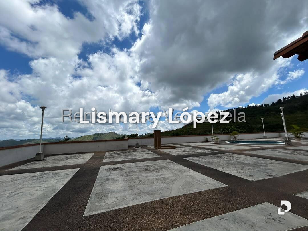 Apartamento en Miravila, Caracas – 23