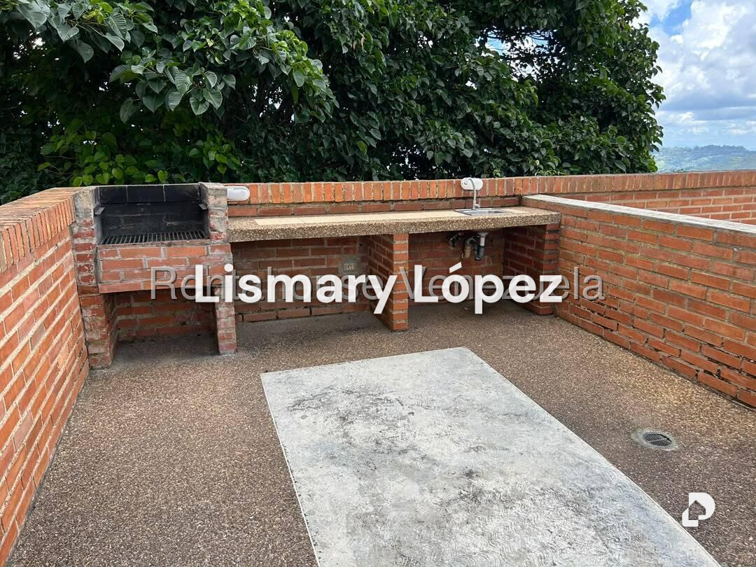 Apartamento en Miravila, Caracas – 24
