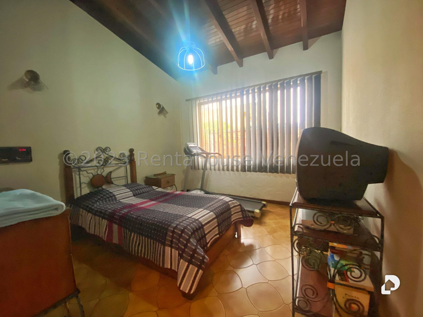 Casa en Miranda, Caracas – 19