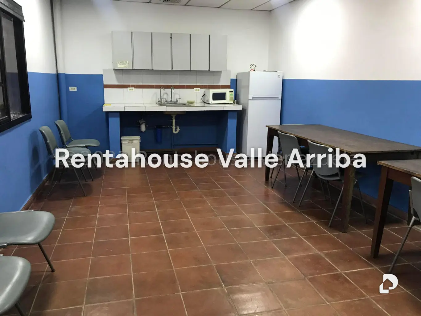 Local comercial en Santa Eduvigis, Caracas – 28
